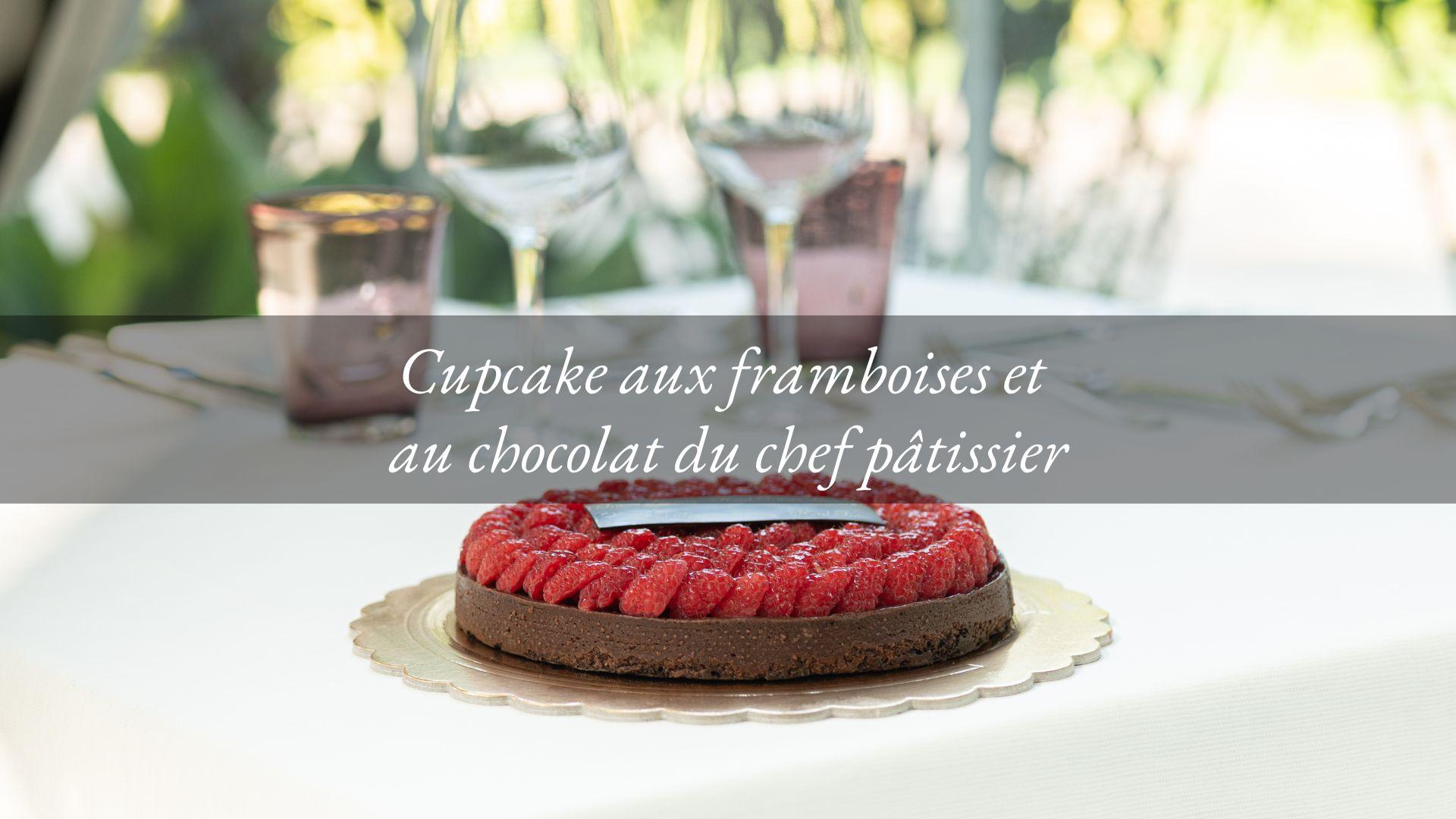 Cupcake aux framboises et au chocolat noir à 70%